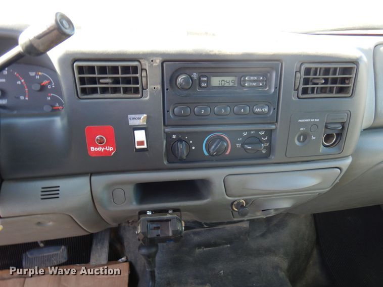 image for item MH9228 2002 Ford F550 Super Duty XL  dump truck