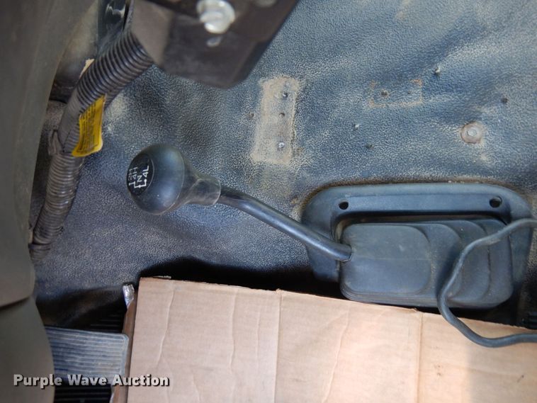 image for item MH9228 2002 Ford F550 Super Duty XL  dump truck