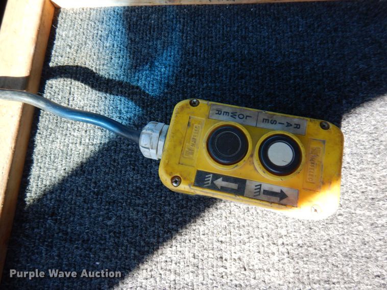 image for item MH9228 2002 Ford F550 Super Duty XL  dump truck