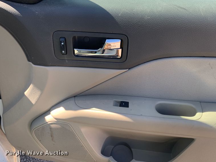 image for item MH9801 2011 Ford Fusion