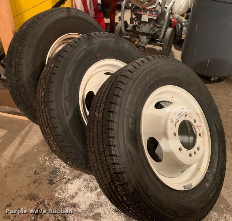 (3) LT225/75R16 Dynapro HT Hankook tires and wheels in Fort Smith, AR