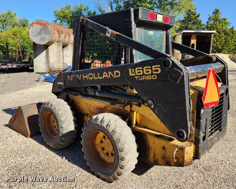 image for item MK9371 1998 New Holland LX665 Turbo  skid steer loader
