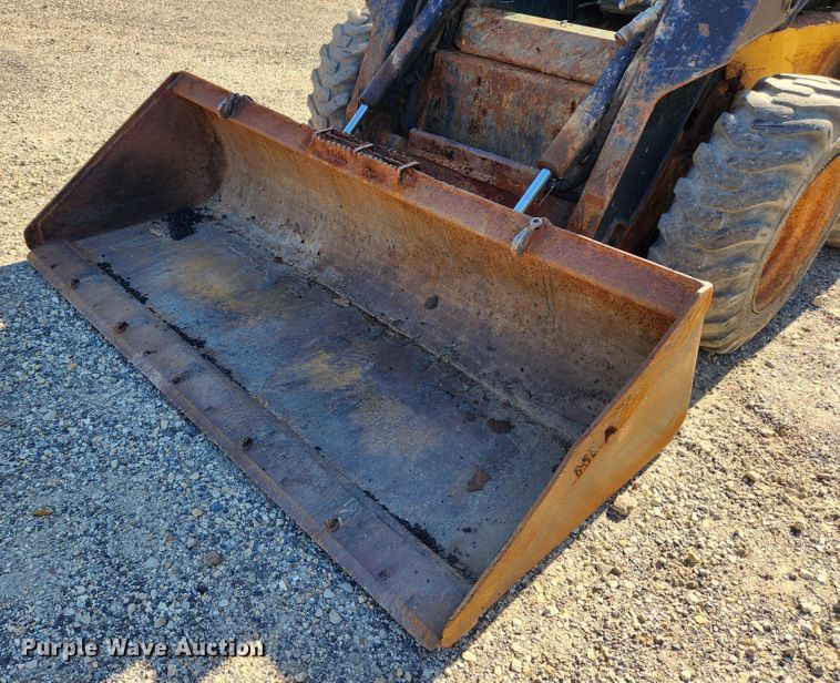 image for item MK9371 1998 New Holland LX665 Turbo  skid steer loader