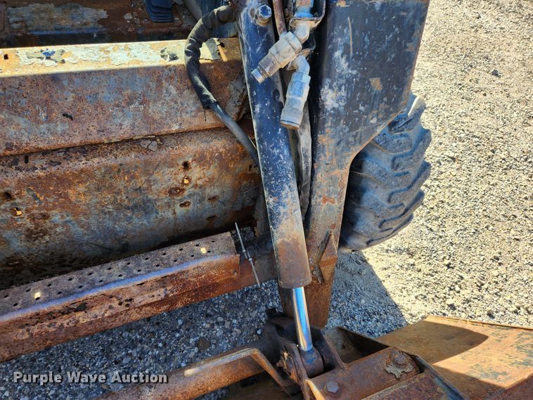 image for item MK9371 1998 New Holland LX665 Turbo  skid steer loader