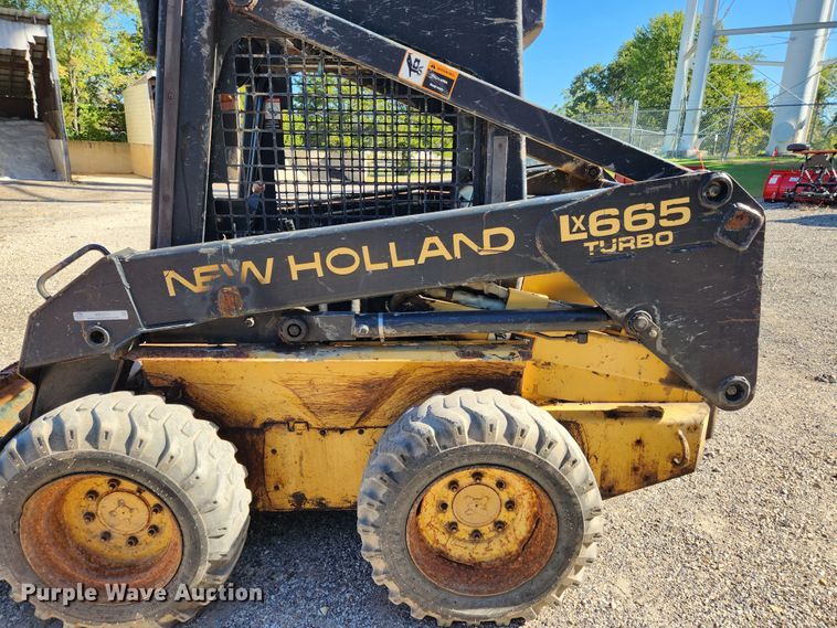 image for item MK9371 1998 New Holland LX665 Turbo  skid steer loader