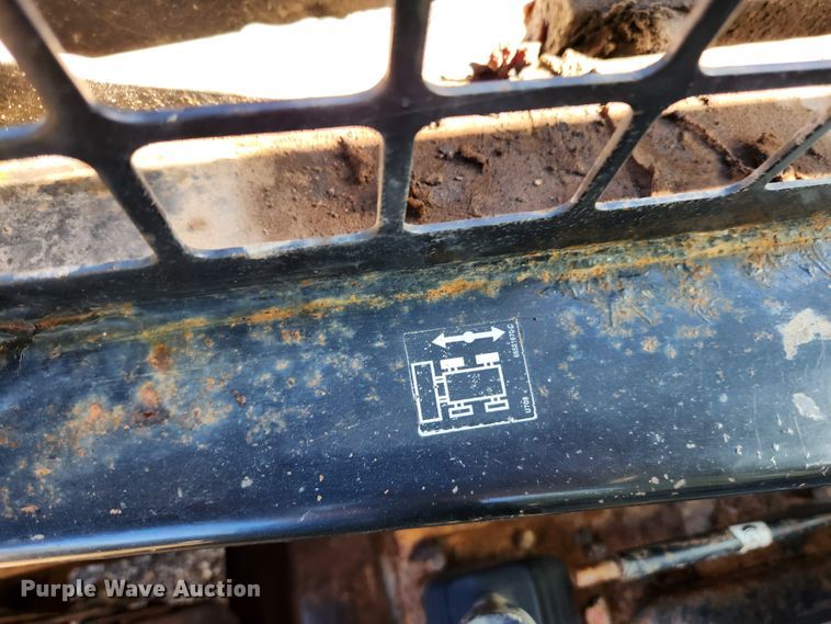 image for item MK9371 1998 New Holland LX665 Turbo  skid steer loader