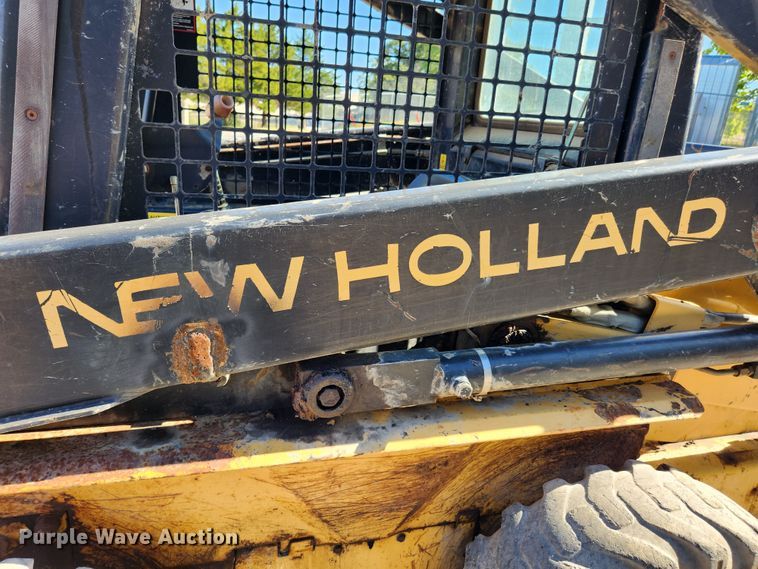 image for item MK9371 1998 New Holland LX665 Turbo  skid steer loader