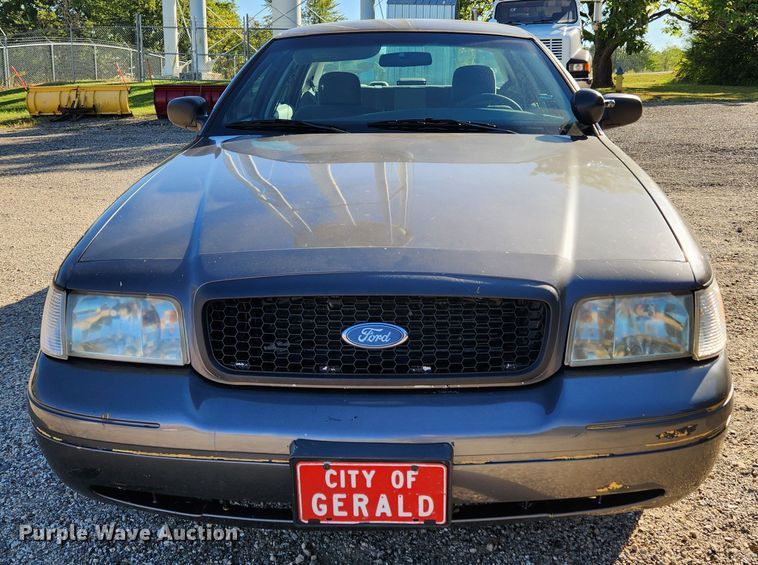 image for item MK9373 2005 Ford Crown Victoria Police Interceptor