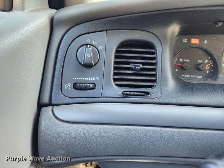 image for item MK9373 2005 Ford Crown Victoria Police Interceptor