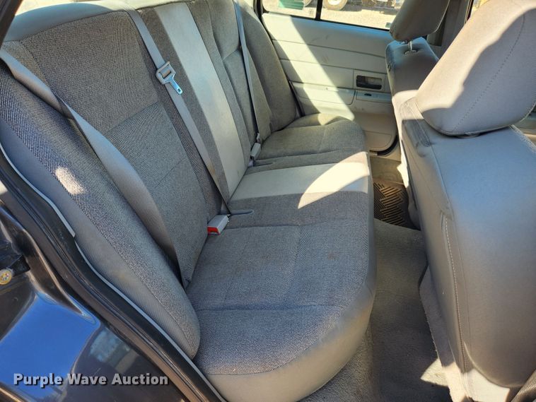 image for item MK9373 2005 Ford Crown Victoria Police Interceptor