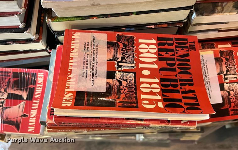 image for item MQ9827 (5) pallets of textbooks