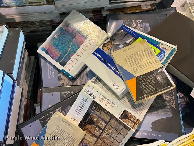 image for item MQ9827 (5) pallets of textbooks