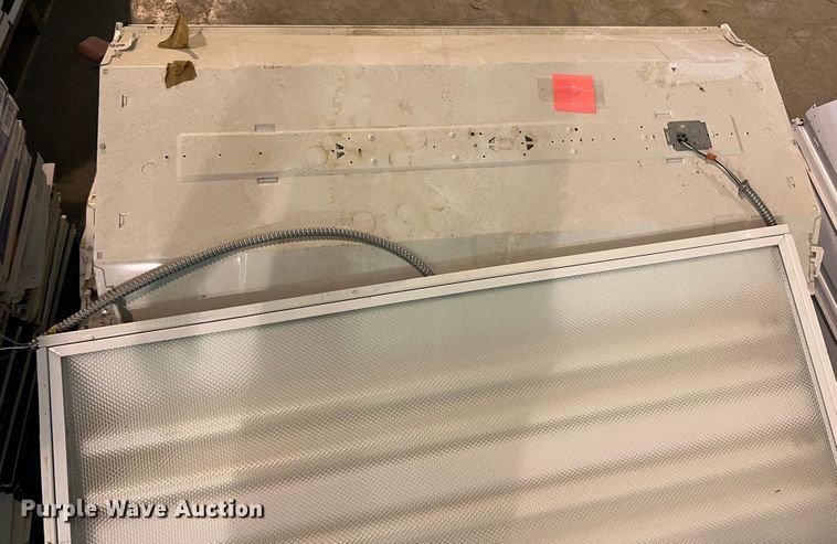 image for item MQ9828 Approximately 26 light fixtures