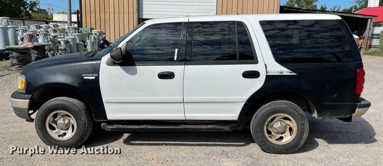 image for item MR9359 2001 Ford Expedition  SUV