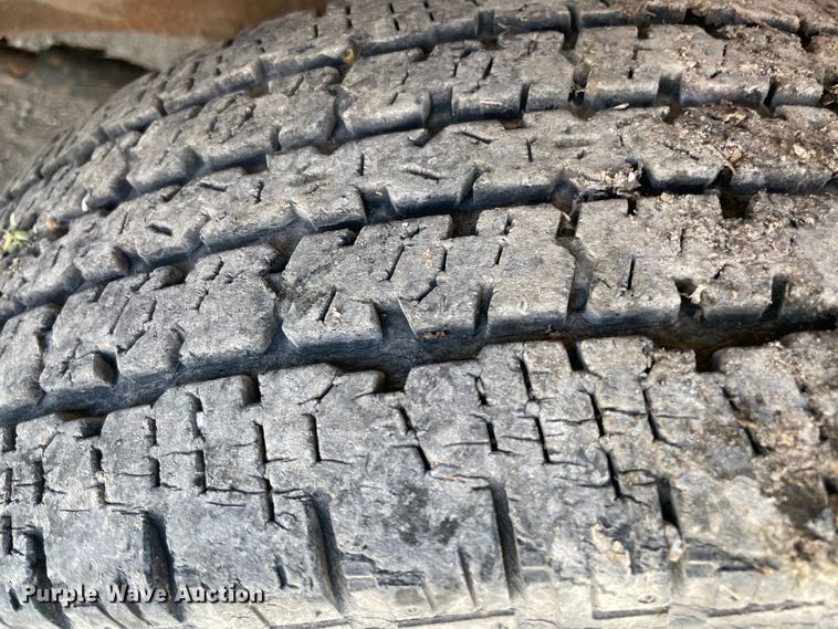 image for item MR9359 2001 Ford Expedition  SUV