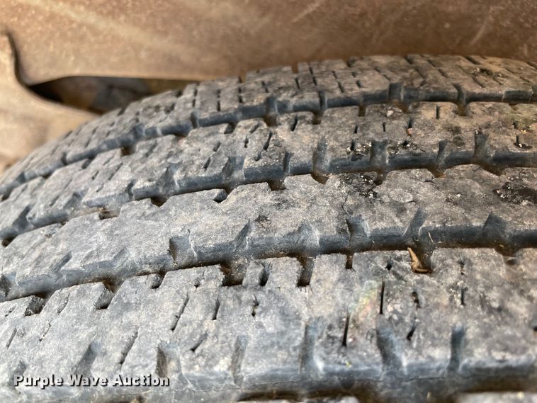 image for item MR9359 2001 Ford Expedition  SUV