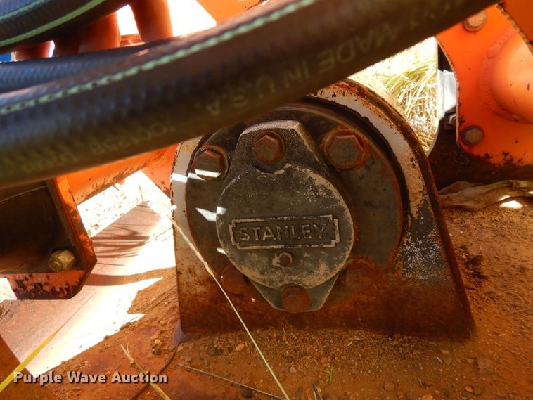 image for item MR9561 Stanley HS-6018  plate compactor