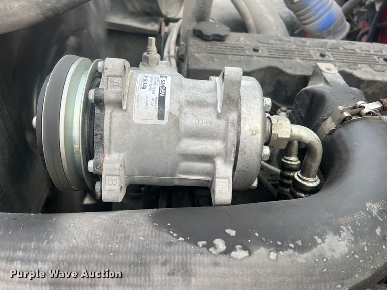 image for item MR9907 2001 Freightliner FL70  dump truck