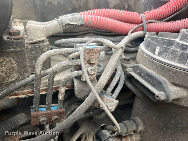 image for item MR9907 2001 Freightliner FL70  dump truck