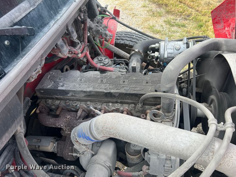 image for item MR9907 2001 Freightliner FL70  dump truck