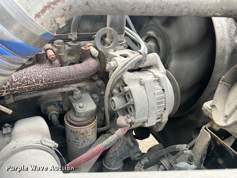 image for item MR9907 2001 Freightliner FL70  dump truck