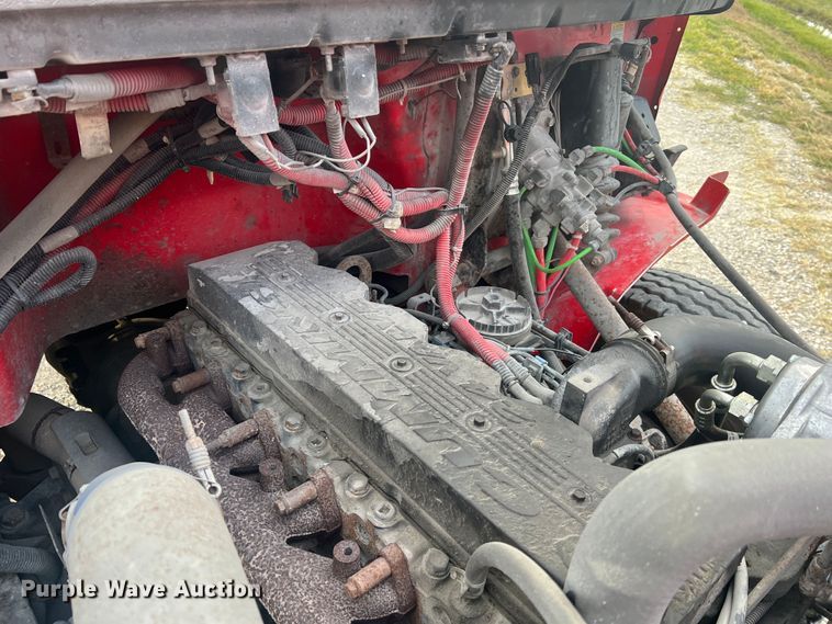 image for item MR9907 2001 Freightliner FL70  dump truck