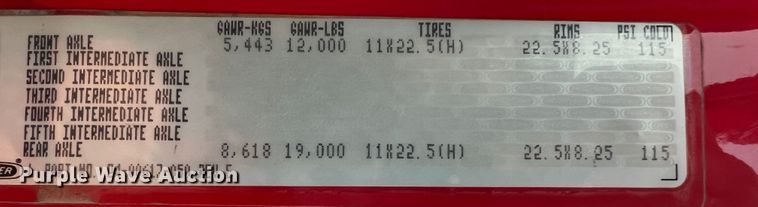 image for item MR9907 2001 Freightliner FL70  dump truck