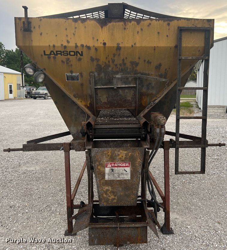 image for item MR9908 Highway Equipment Company 510-10  spreader