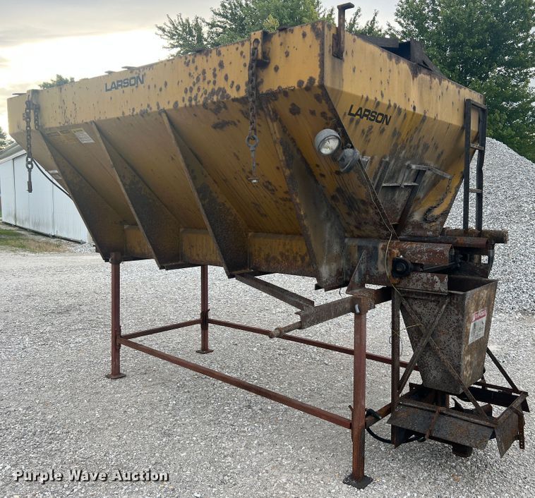 image for item MR9908 Highway Equipment Company 510-10  spreader