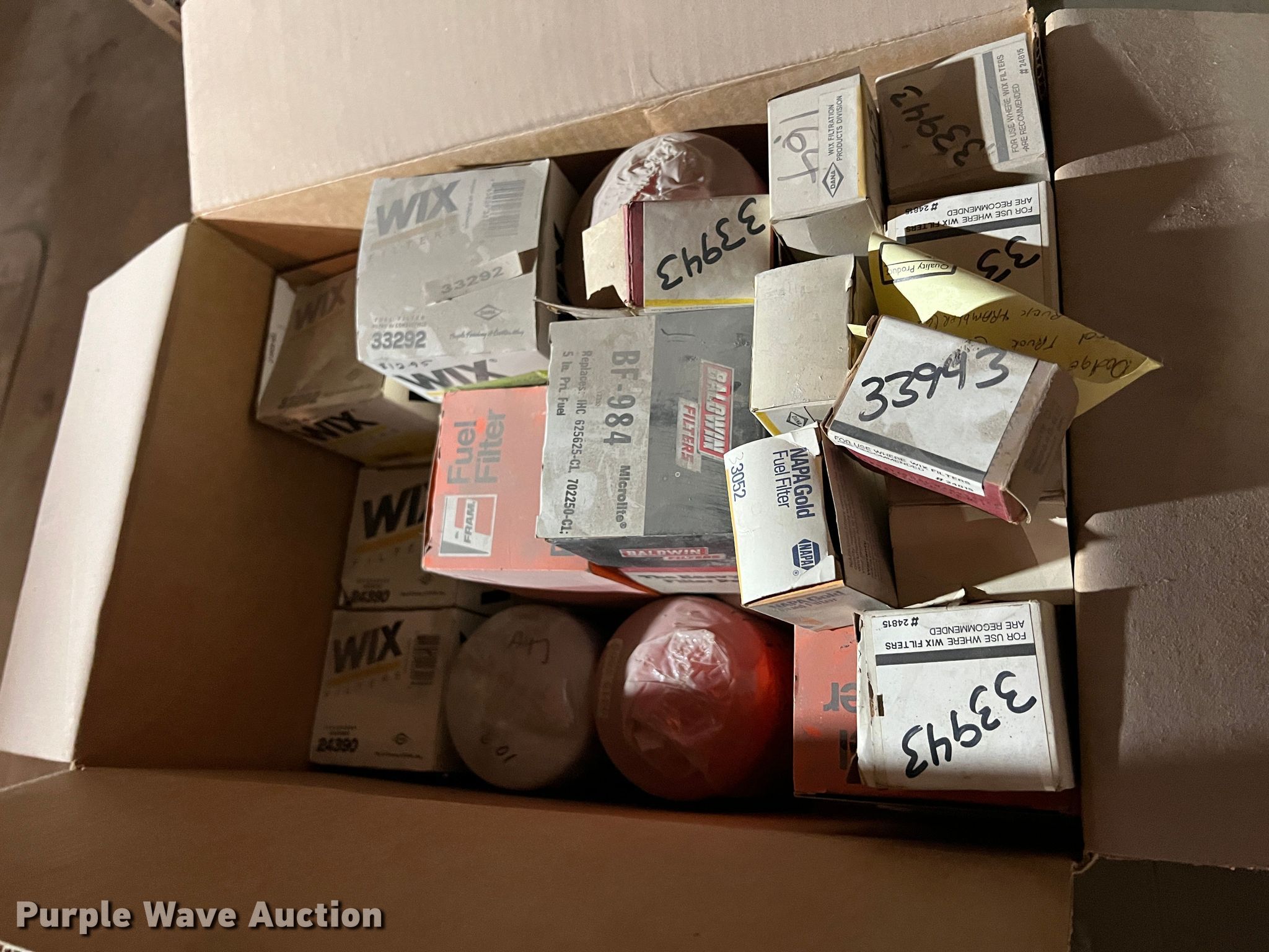 Automotive accessories in Altamont, KS Item IA9190 sold Purple Wave