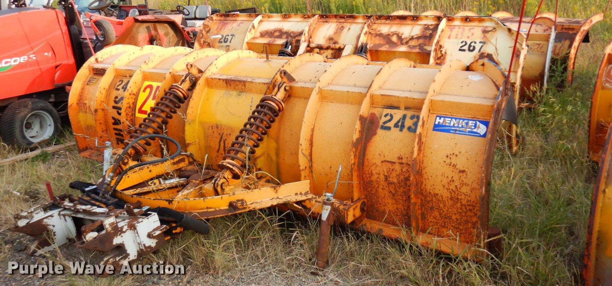(4) 12'W snow plows in Sioux Falls, SD Item MH9190 sold Purple Wave