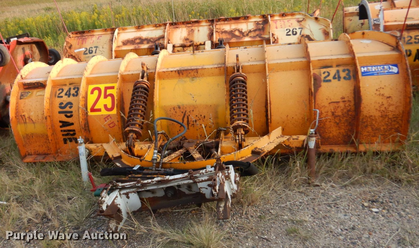 (4) 12'W snow plows in Sioux Falls, SD Item MH9190 sold Purple Wave