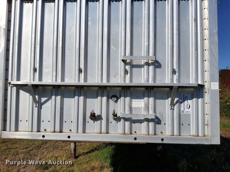 image for item DJ6133 1983 Wilson  grain trailer