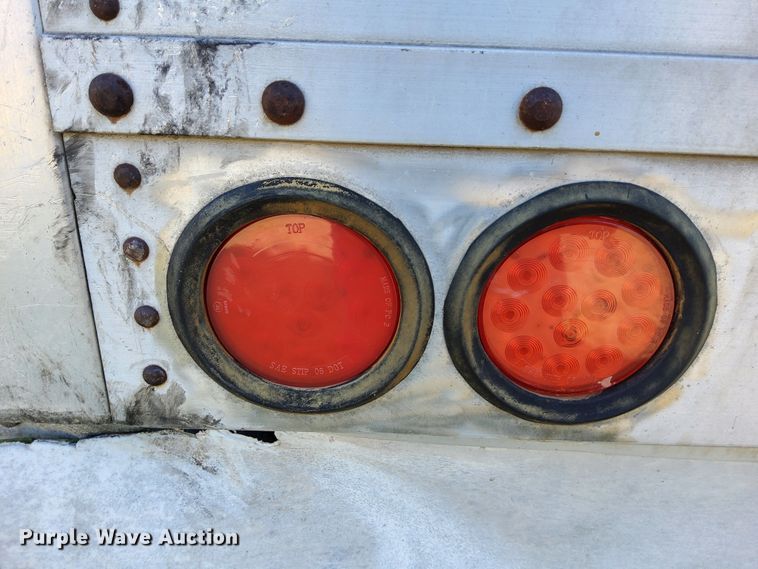 image for item DJ6133 1983 Wilson  grain trailer