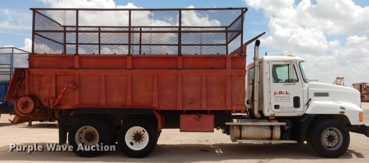 image for item DJ8981 1998 Mack CH613  manure spreader truck