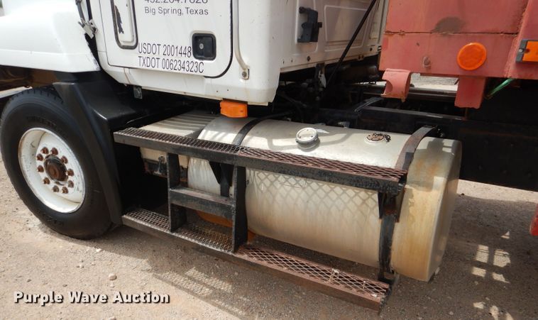 image for item DJ8981 1998 Mack CH613  manure spreader truck