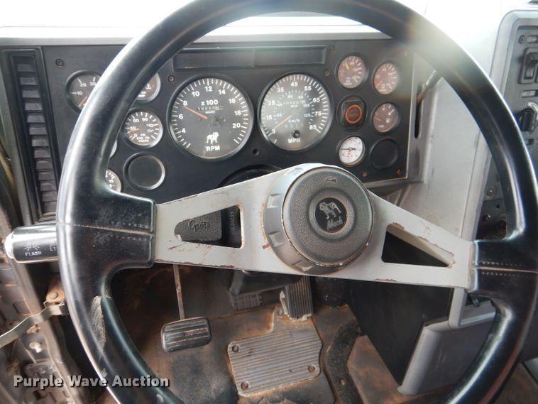 image for item DJ8981 1998 Mack CH613  manure spreader truck