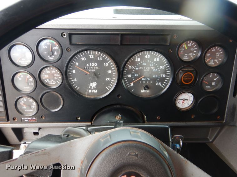 image for item DJ8981 1998 Mack CH613  manure spreader truck