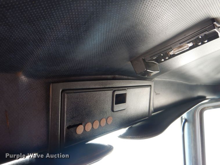 image for item DJ8981 1998 Mack CH613  manure spreader truck