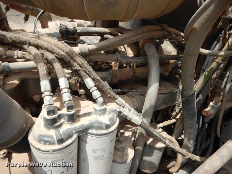 image for item DJ8981 1998 Mack CH613  manure spreader truck