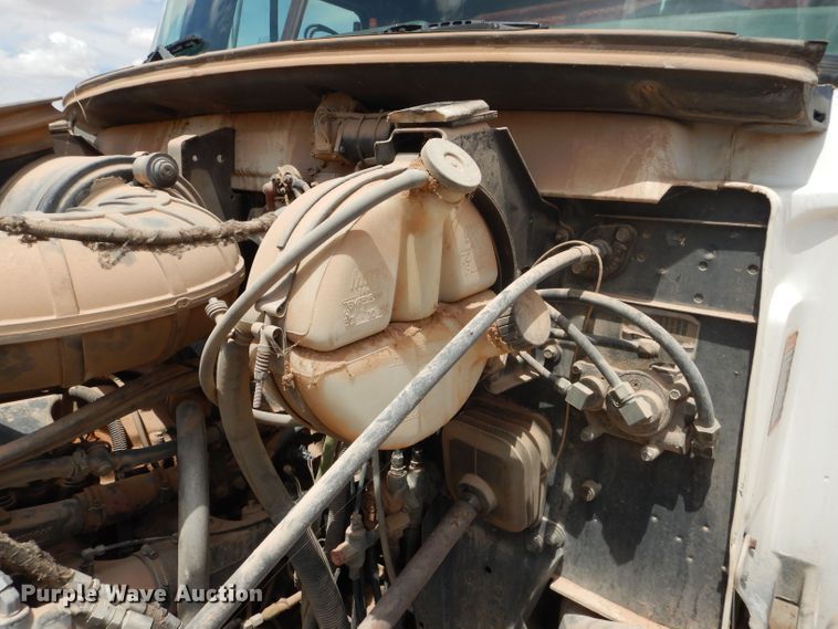 image for item DJ8981 1998 Mack CH613  manure spreader truck