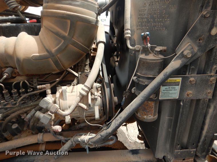 image for item DJ8981 1998 Mack CH613  manure spreader truck