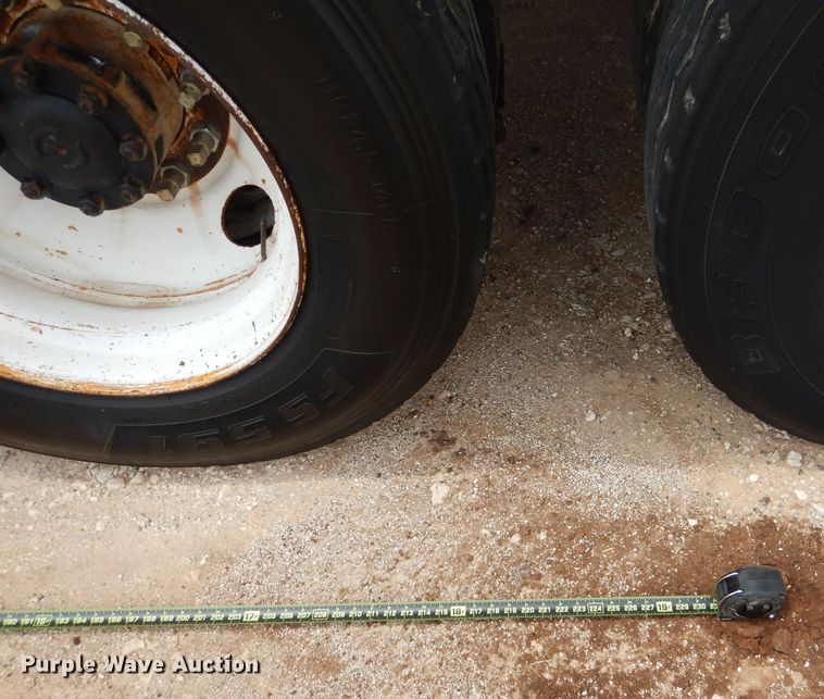 image for item DJ8981 1998 Mack CH613  manure spreader truck