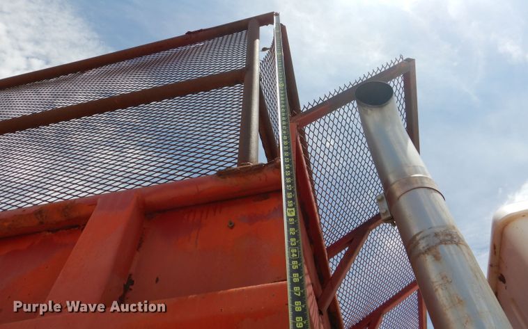 image for item DJ8981 1998 Mack CH613  manure spreader truck