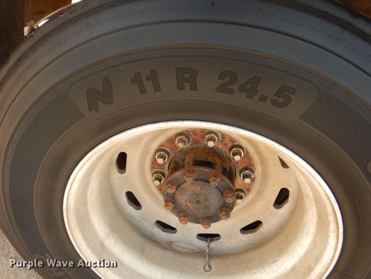 image for item DJ8981 1998 Mack CH613  manure spreader truck