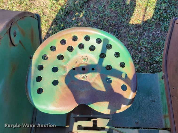 image for item DM8053 1927 Allis Chalmers E 20-35  tractor