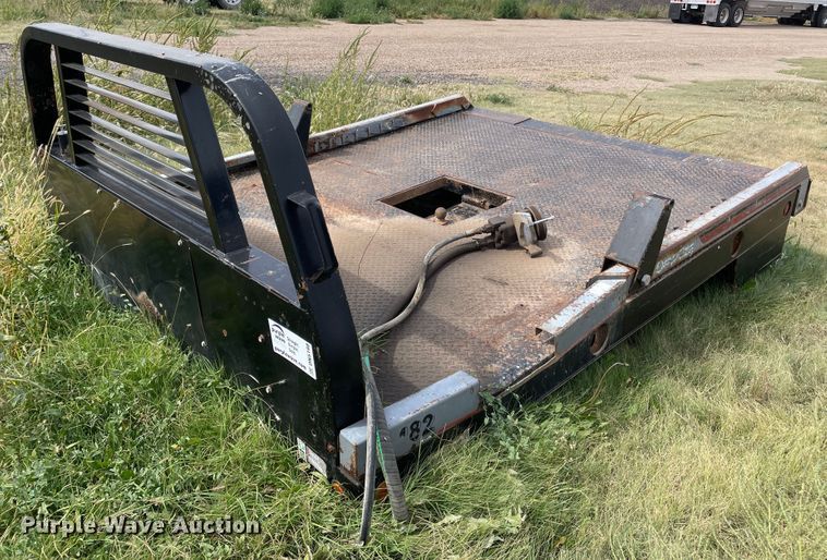 DewEze 482 hydraulic bale bed in Spearman, TX Item DN5198 sold