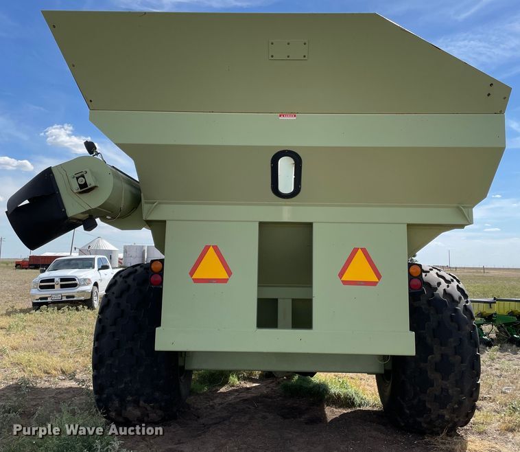 image for item DN5200 Orthman 1096 grain cart