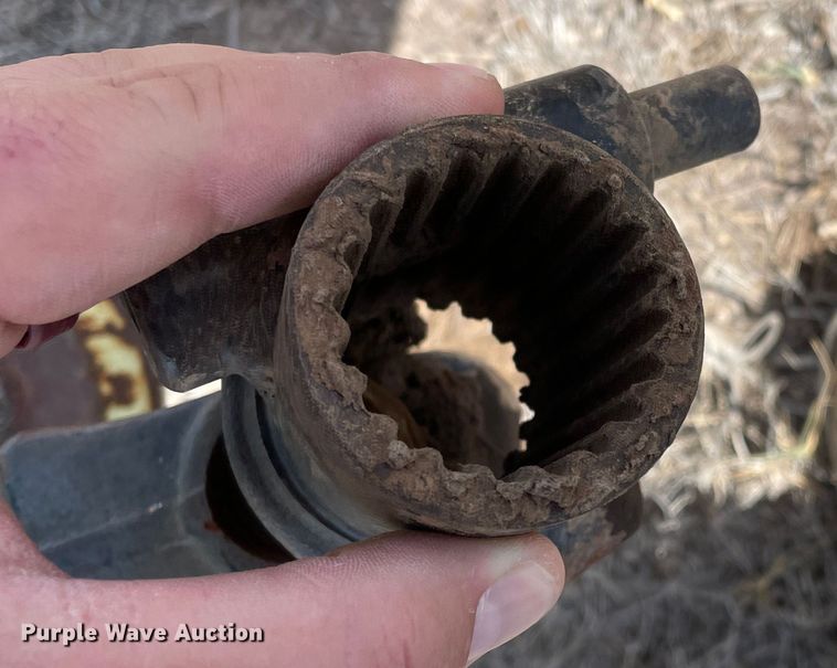 image for item DN5200 Orthman 1096 grain cart