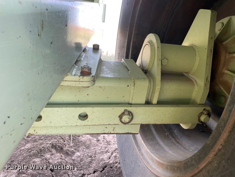 image for item DN5200 Orthman 1096 grain cart